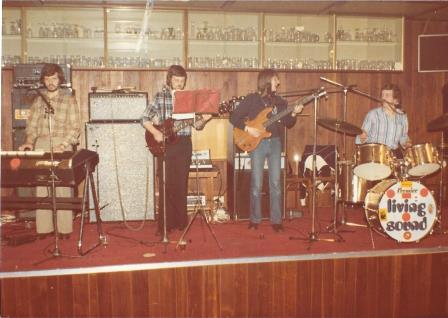Bestand:1978-04-18; Living Sound Huub, Cor, Theo Verberne en Wim de Wit LR.jpg
