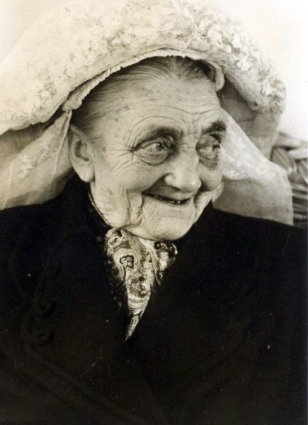 Bestand:Antonia Bankers (1882-1977).jpg