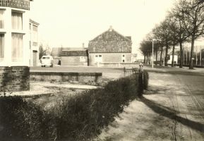 Rechts het sportterrein foto collectie gemeente Deurne