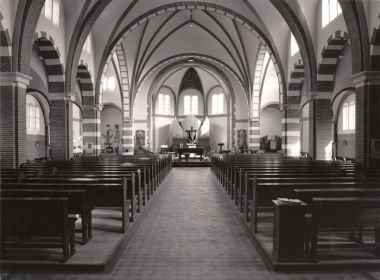 Het interieur van de Sint-Jozefkerk na de restauratie.