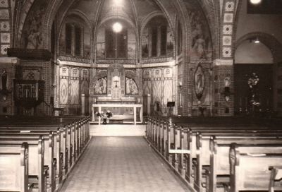 Het interieur van de Sint-Jozefkerk vóór de restauratie.