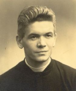 Pater Piet van Hout.JPG