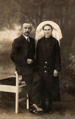 Huwelijksfoto van Johannes en Antonetta